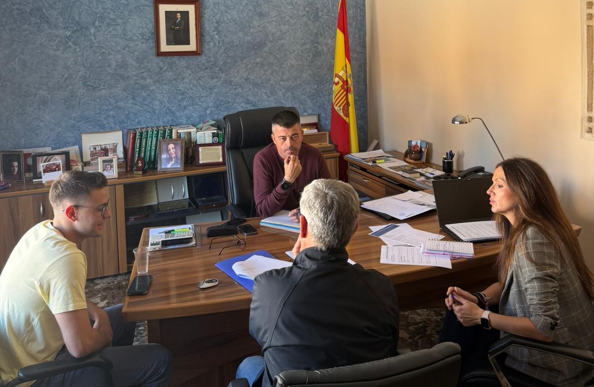 Visita Ayuntamiento Fines (2)