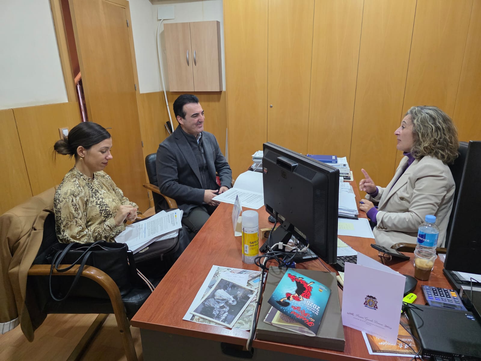 Visita Ayuntamiento Rioja (2)