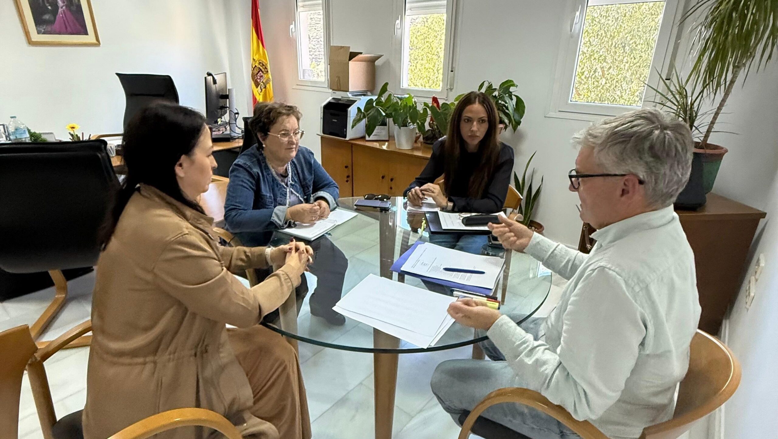 Visita Ayuntamiento Urrácal (1)