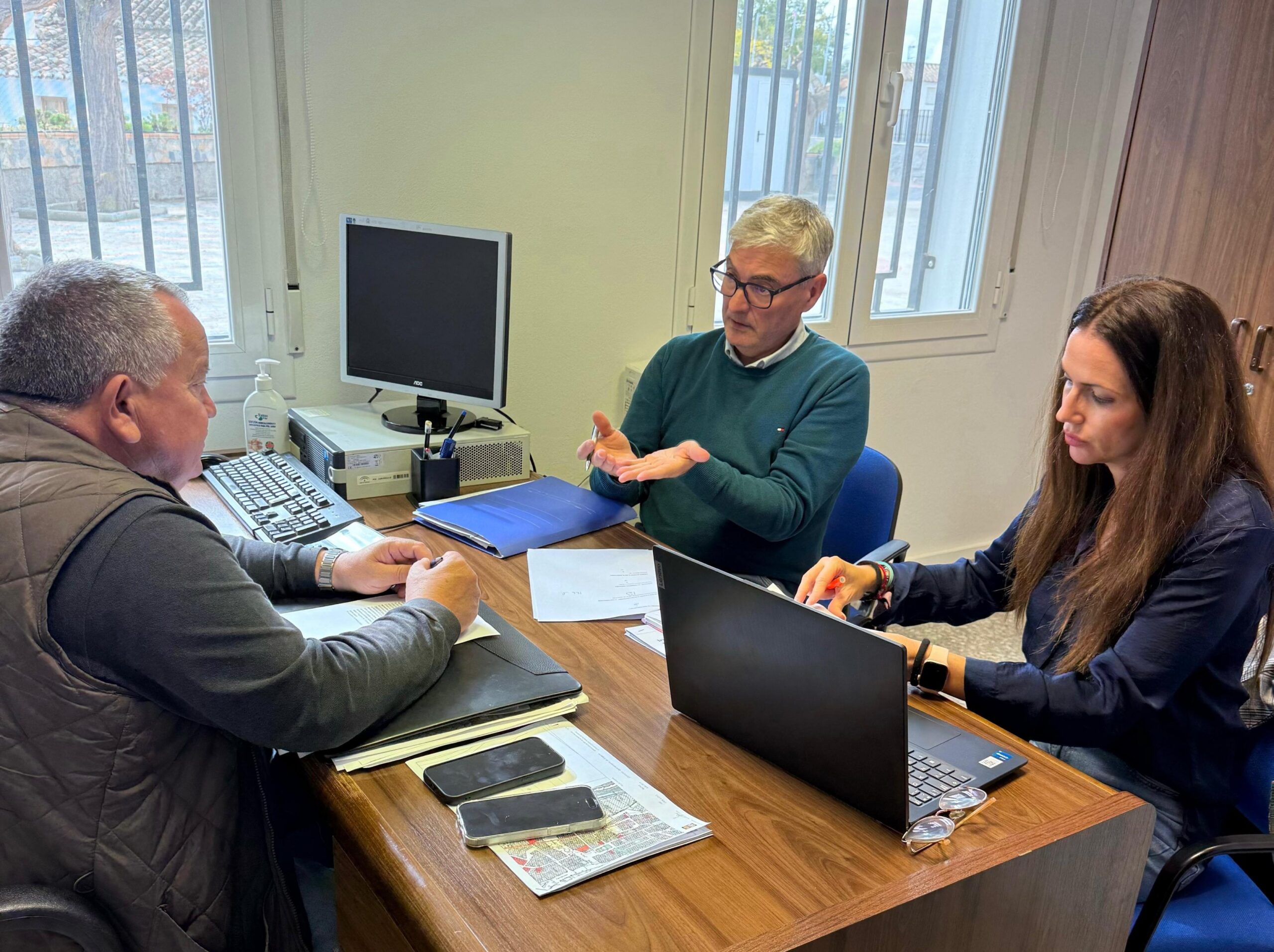 Visita Ayuntamiento Alcóntar